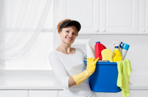 Professional deep cleaning for an Islington home interior
